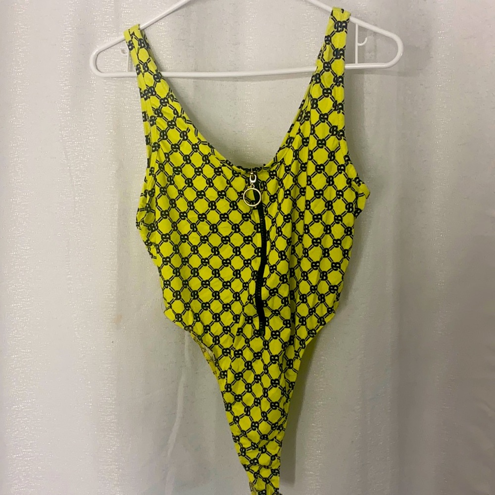 One piece yellow bee body suit